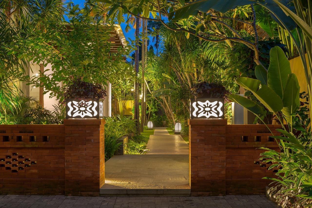 Villa Alaya Dedaun Kuta Legian Exterior foto