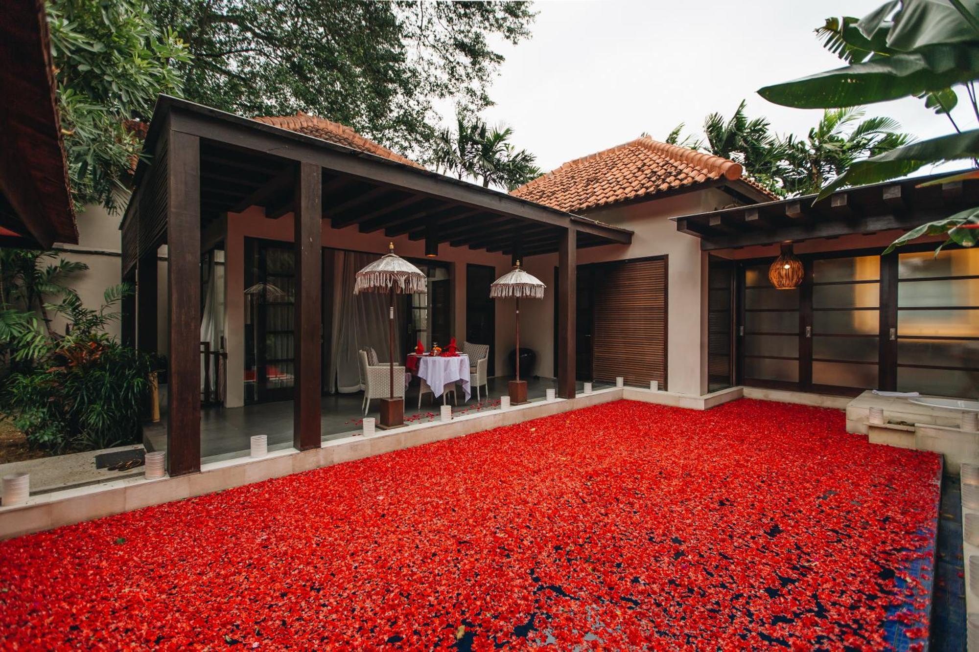 Villa Alaya Dedaun Kuta Legian Exterior foto