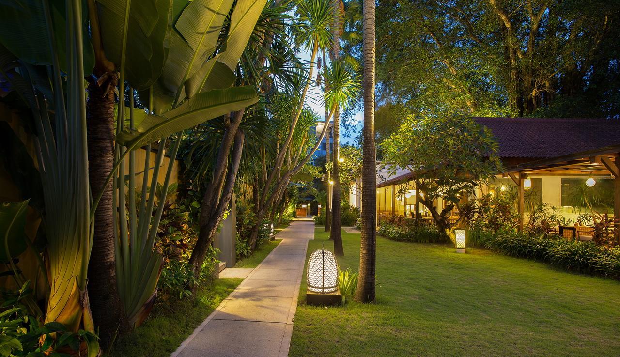 Villa Alaya Dedaun Kuta Legian Exterior foto